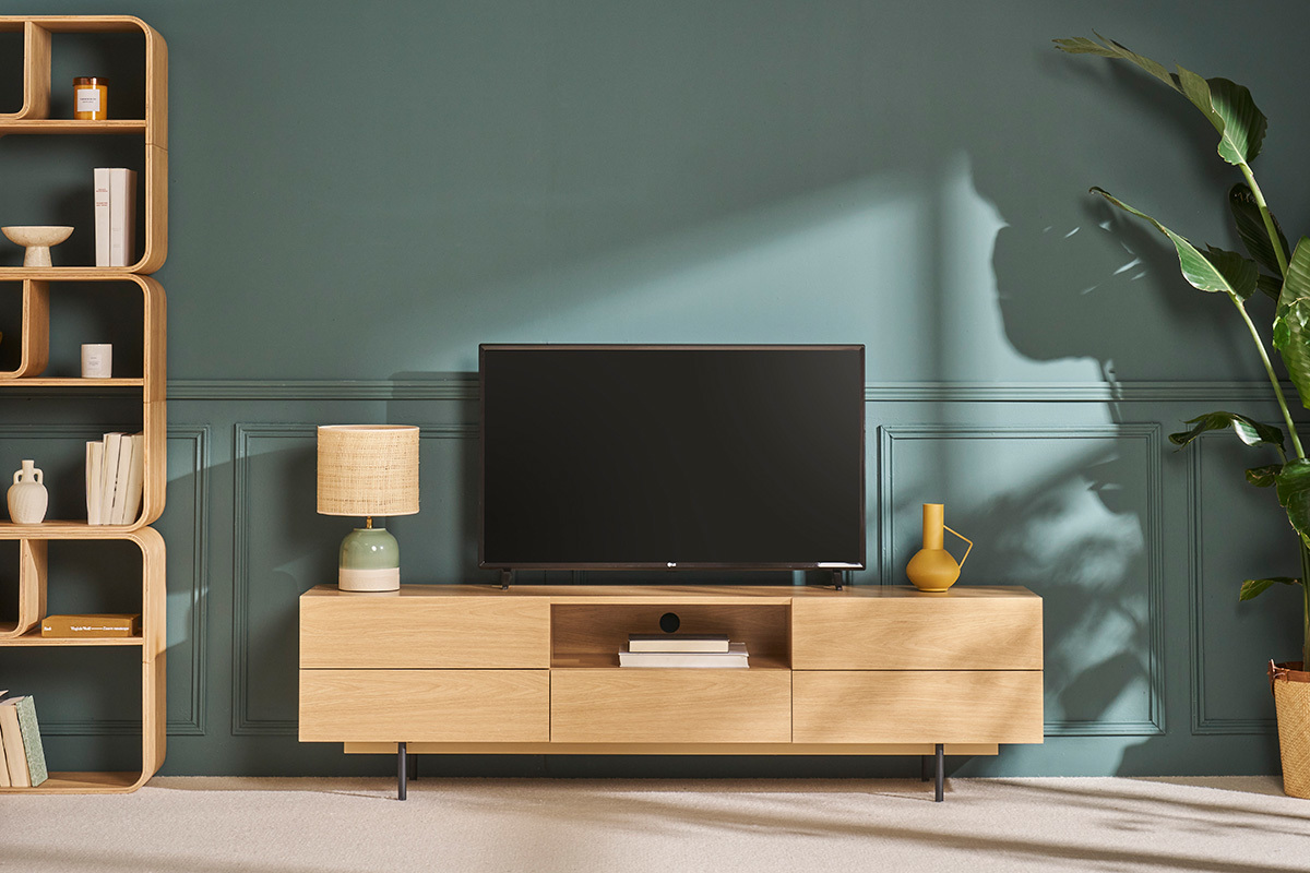 Meuble TV design avec rangements finition bois clair ch�ne et m�tal noir L180 cm ALASKA