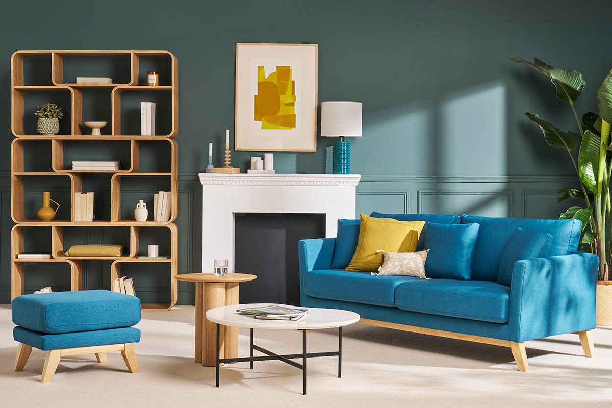 Pouf repose-pieds d�houssable scandinave en tissu bleu canard et bois clair OSLO
