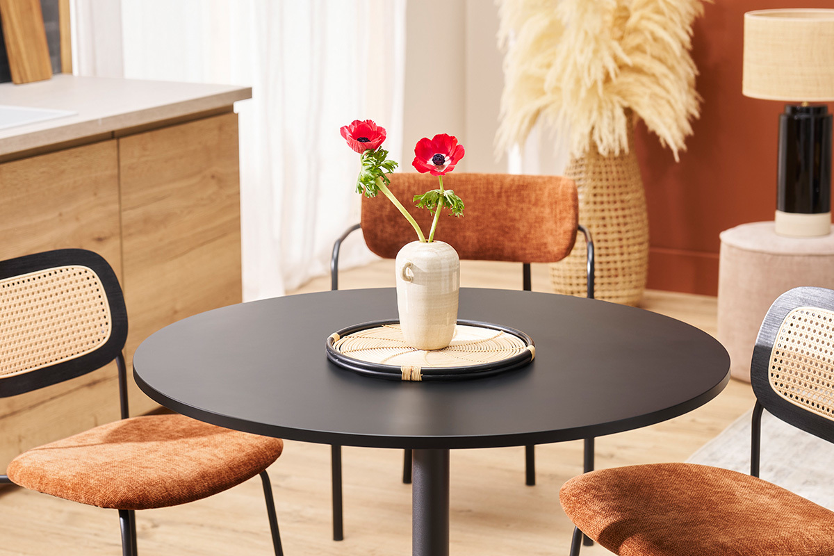 Table � manger design ronde noire D90 cm CALISTA