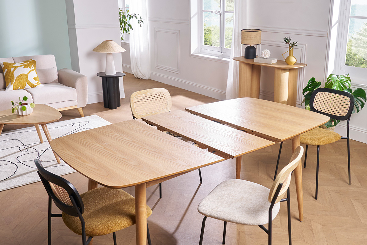 Table � manger extensible rectangulaire en bois clair L130-160 cm NORDECO