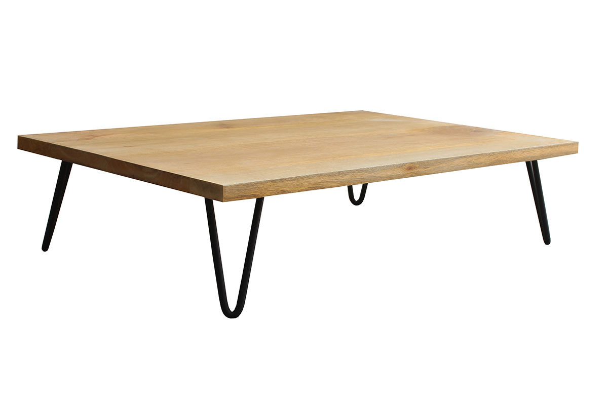Table basse rectangulaire en bois de manguier avec pieds en m�tal noir, vue de profil.