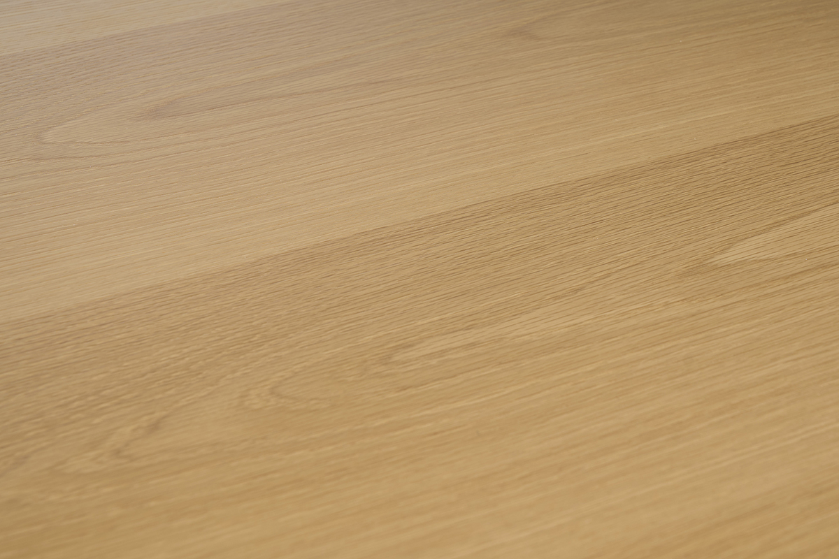 Plateau de table � manger extensible en bois clair ch�ne, vue en d�tail