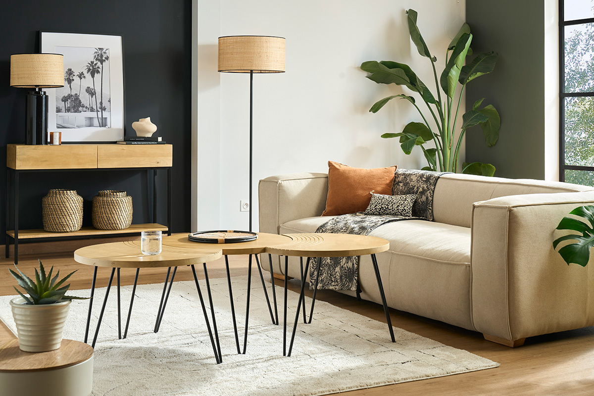 Tables basses gigognes grav�es bois manguier massif et m�tal noir (lot de 3) VIBES