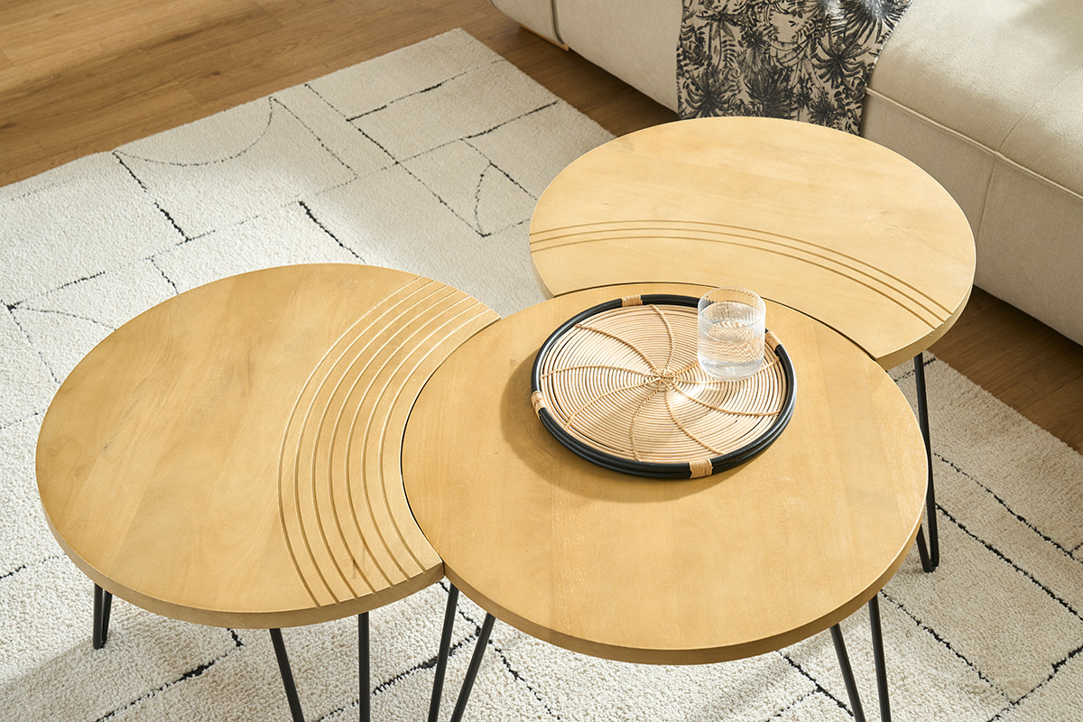 Tables basses gigognes grav�es bois manguier massif et m�tal noir (lot de 3) VIBES