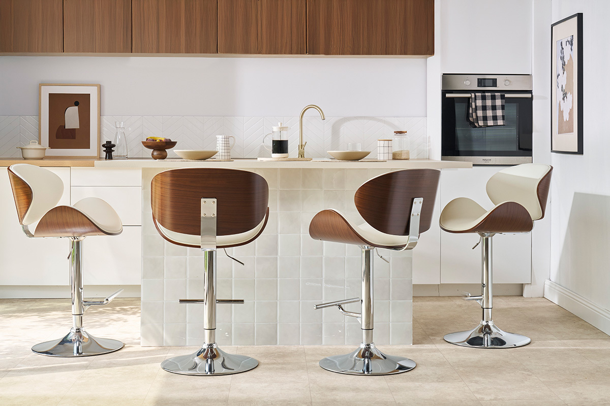 Tabouret de bar design blanc et bois fonc� WALNUT