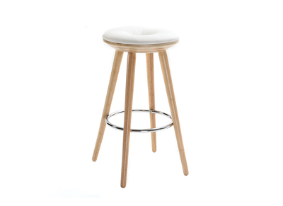 Tabouret de bar scandinave blanc et bois clair 66 cm NORDECO