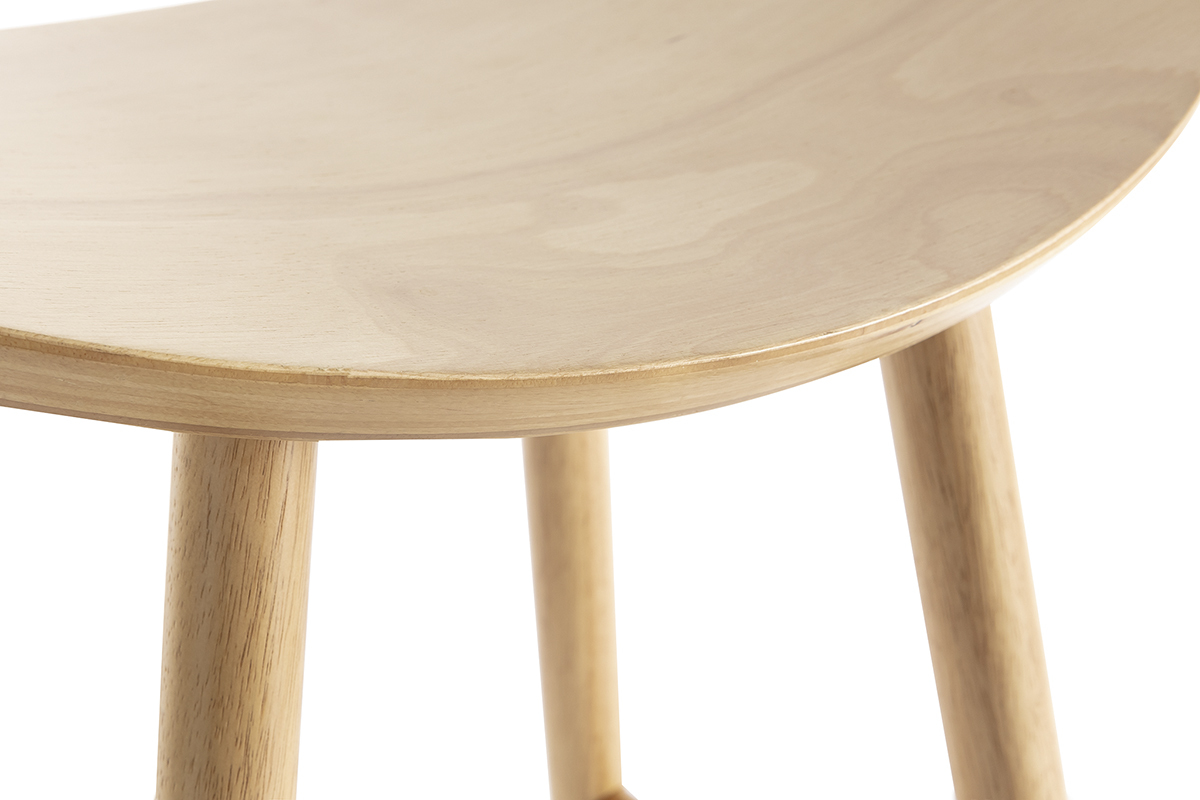 Gros plan sur l'assise en bois clair d'un tabouret de bar DEMORY avec pieds en bois.