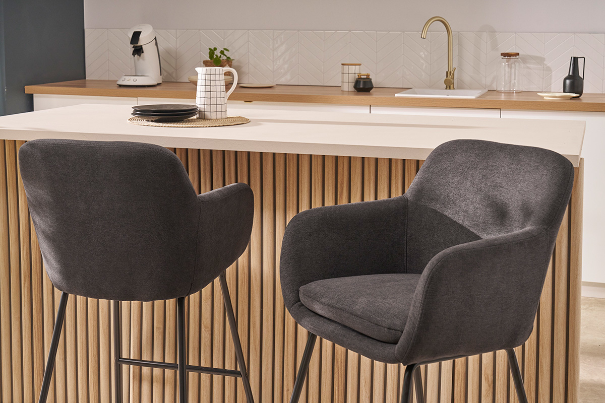 Tabourets de bar effet velours gris fonc� H65 cm (lot de 2) AMIKA