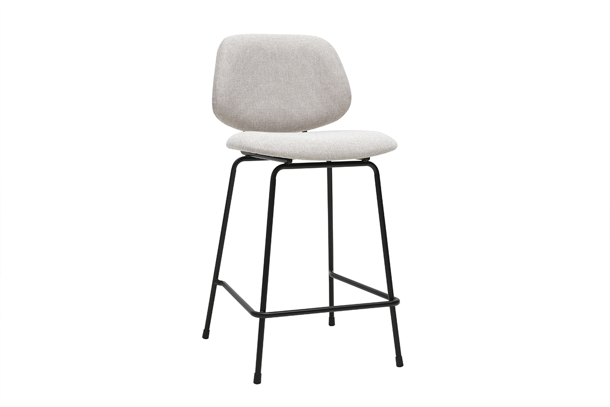 Tabouret de bar beige en tissu effet velours et m�tal, vue de 3/4.