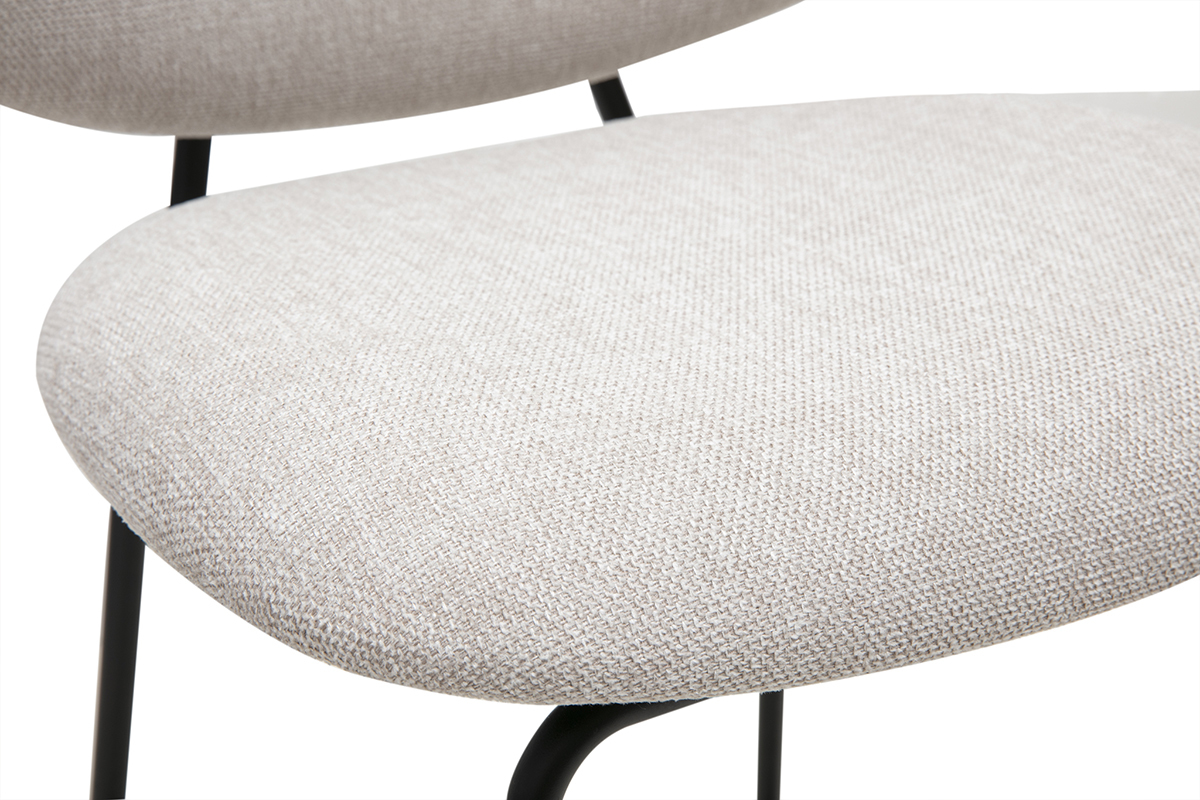Assise du tabouret de bar en tissu beige avec structure en m�tal noir, vue rapproch�e.