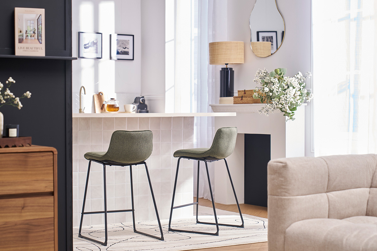 Tabourets de bar en tissu vert kaki et m�tal H65 cm (lot de 2) BOOST