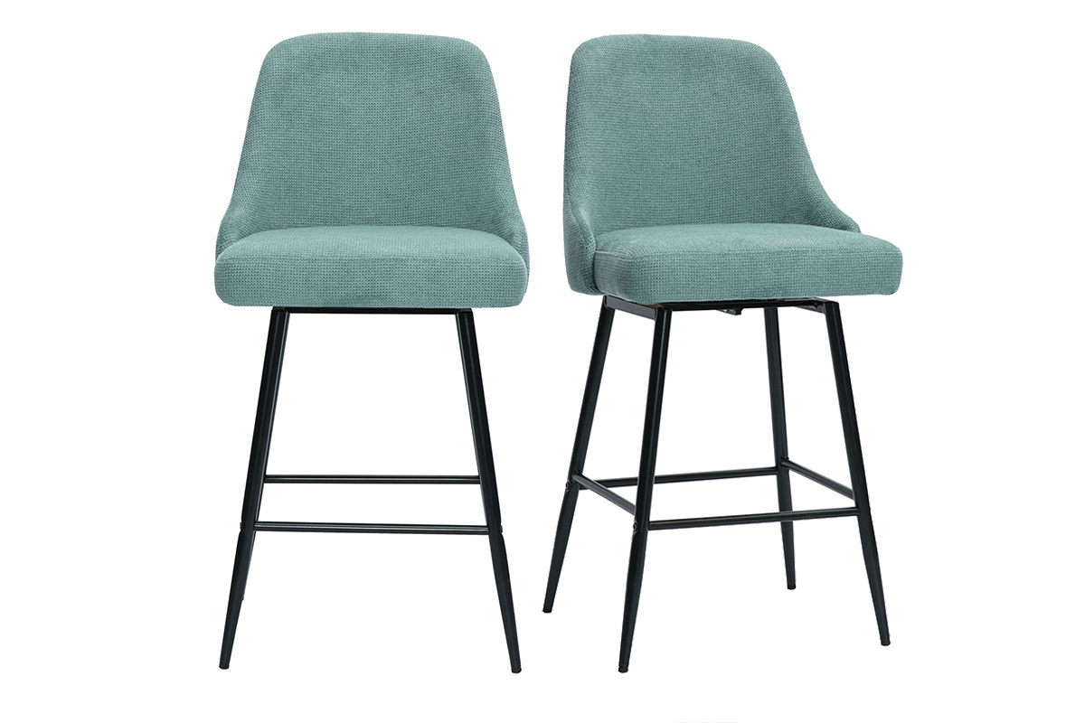 Tabourets de bar verts c�ladon avec pieds en m�tal noir, vue de face.