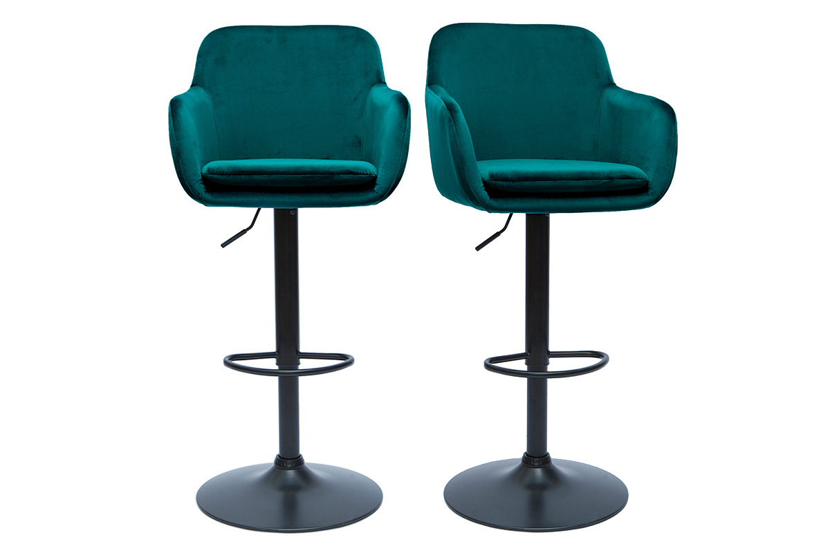 Deux tabourets de bar en velours bleu p�trole avec pied en m�tal noir, vue de face.