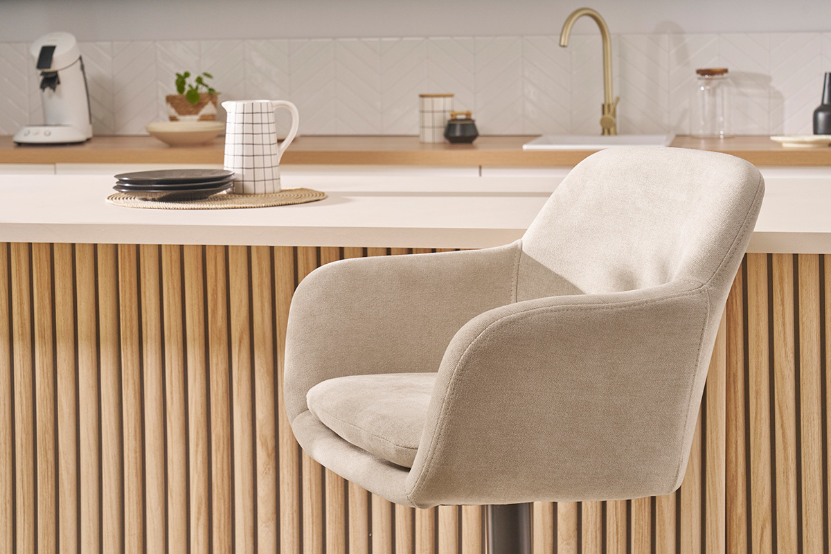 Tabourets de bar r�glables tissu effet velours beige et m�tal (lot de 2) AMIKA