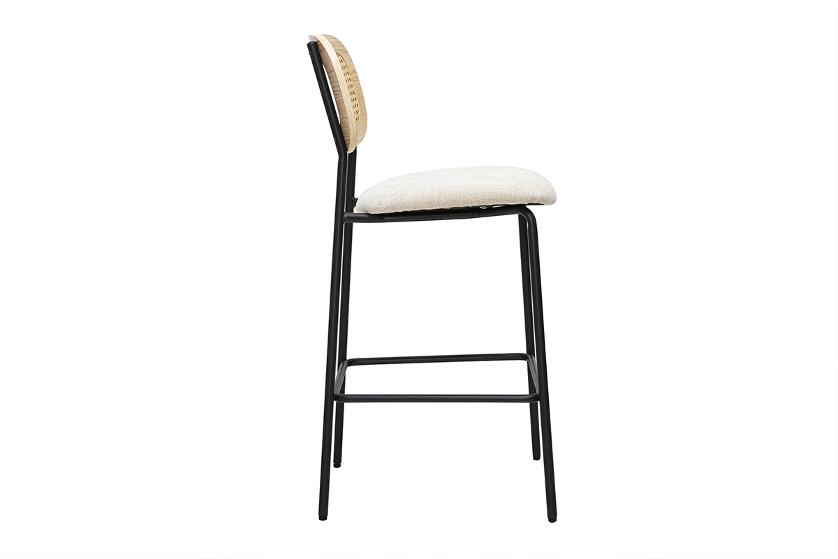 Tabouret design en tissu beige, m�tal noir et cannage rotin, vue de profil.