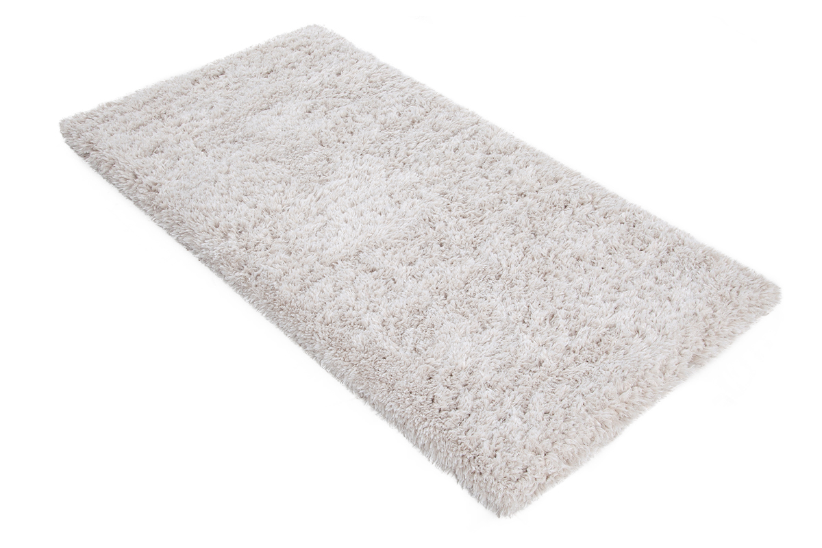 Tapis recycl� � poils longs coloris ivoire 160 x 230 cm AIMEE